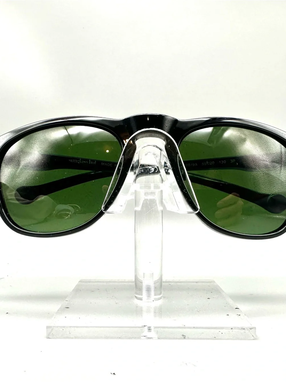 Sunglass Hut HU 2006 500/9A Black Polarized Green Lens Sunglasses Made in Italy